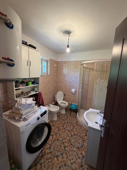 Casă individuală cu 3 camere cu Canalizare în Lascăr Catargiu