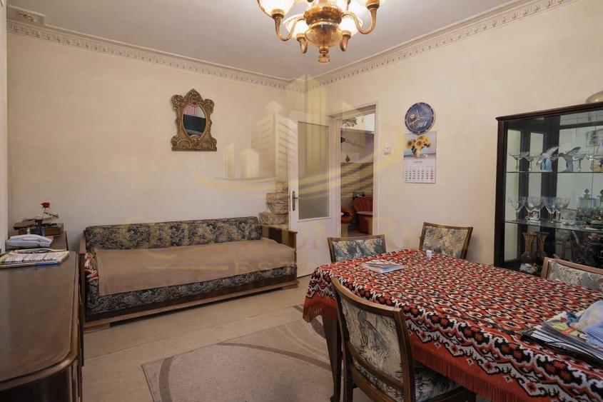 Apartament cu 3 camere decomandat în Alexandru Obregia