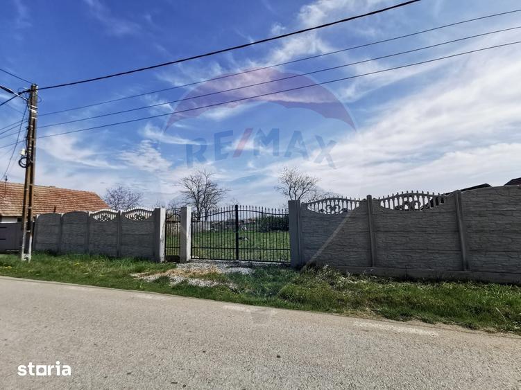 Teren de 3775 mp, în Cefa
