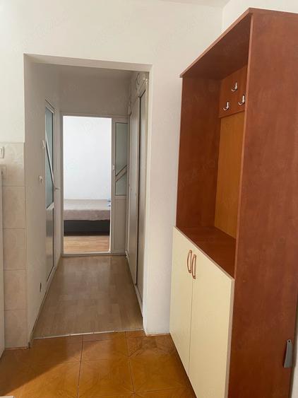Apartament cu 2 camere decomandat în Precista