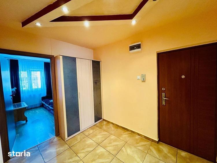Apartament de inchiriat3 camere, balcon, etaj 2/4 Nicolae Iorga - 15