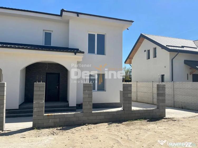 Casă cu 4 camere cu Teren 250 Mp în Central