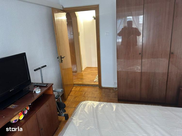 Apartament cu 3 camere decomandat în Mircea Vodă