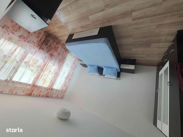 Apartament cu 2 camere decomandat în Eroii Revoluției
