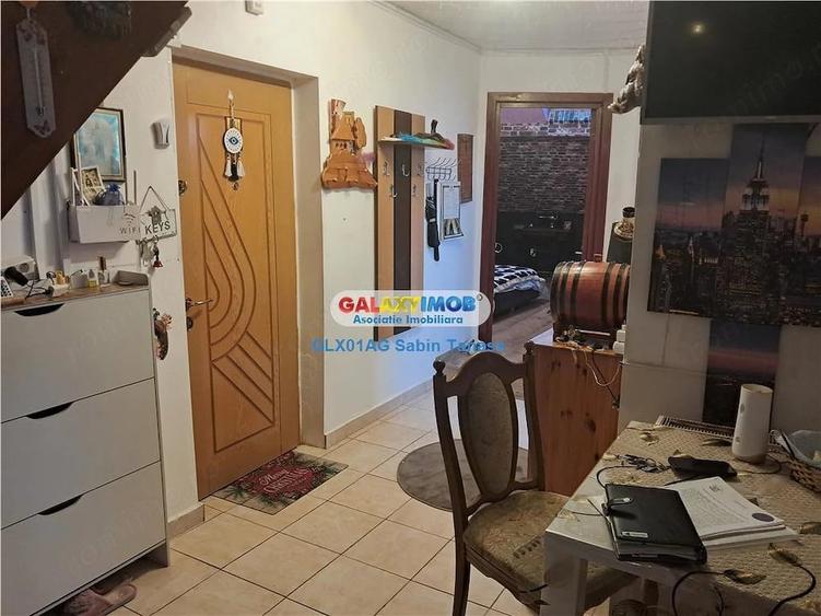 Apartament cu 3 camere decomandat în Găvana