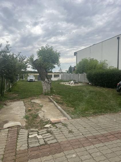Casă individuală cu 5 camere cu Canalizare în Giarmata