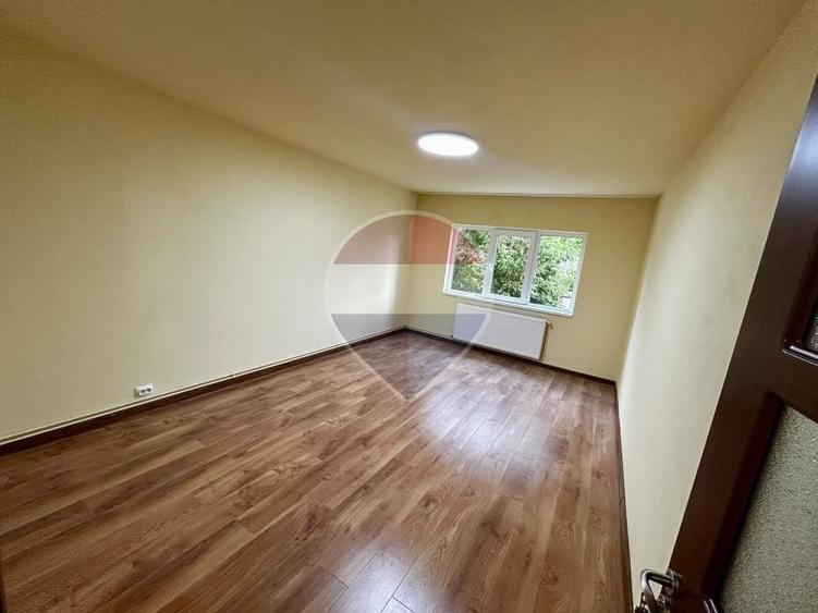 Apartament cu 2 camere decomandat în Republicii