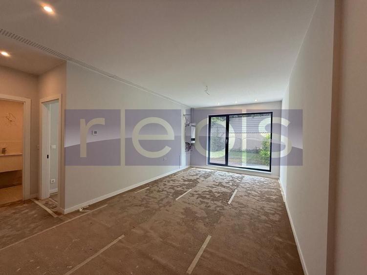 Apartament cu 3 camere în Străulești