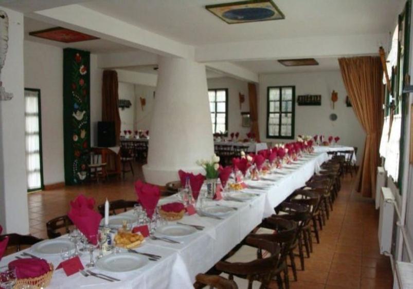 Casă individuală cu 6 camere cu Teren 641 Mp în Central