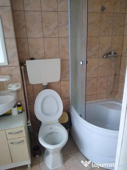 Garsonieră decomandată în Bucium