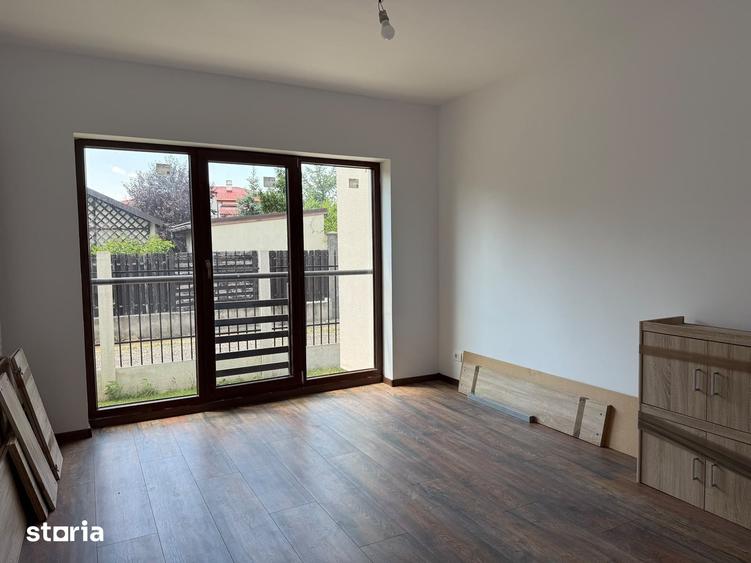 Apartament cu 4 camere în Odăi