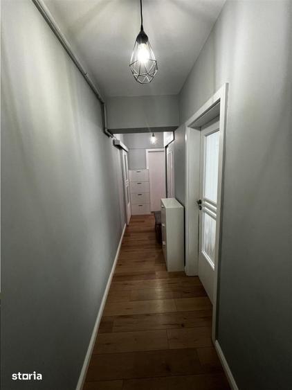 Apartament cu 3 camere decomandat în Turnișor