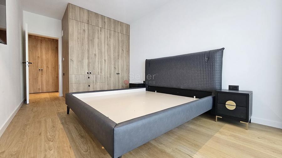 Apartament cu 3 camere decomandat, mobilat în Brașovul Vechi