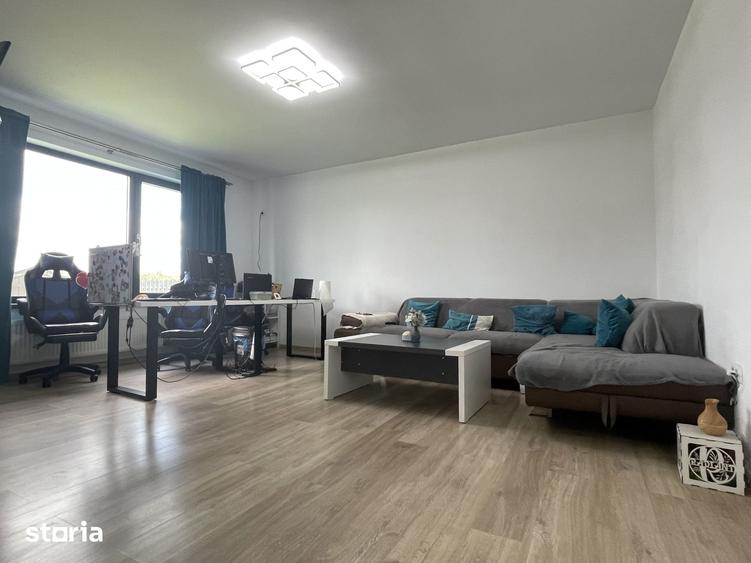 Casă cu 4 camere cu Teren 500 Mp în Central