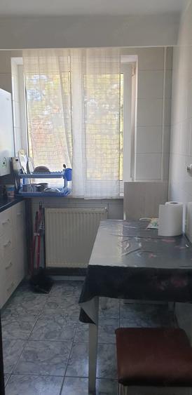 Apartament cu 2 camere semidecomandat în Trivale