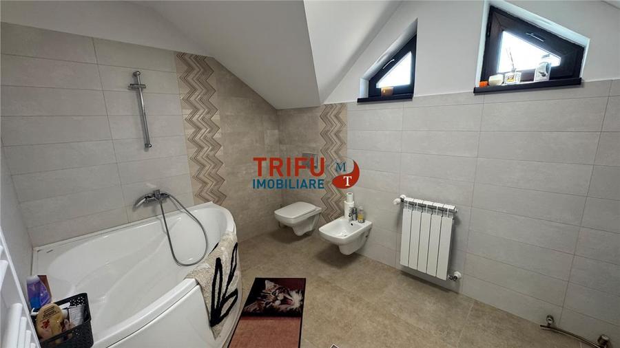 Casă individuală cu 5 camere cu Canalizare în Micești