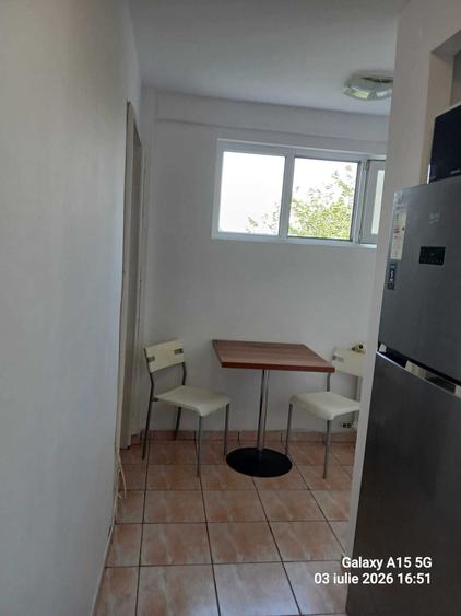Apartament cu 2 camere decomandat în Drumul Taberei