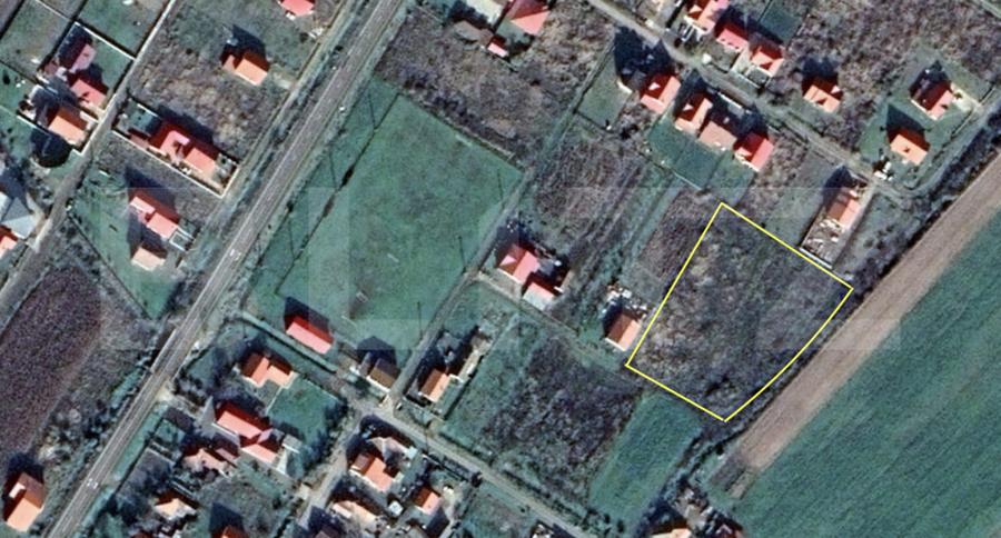 Teren de 6130 mp, în Botiz