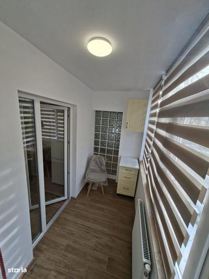 Apartament cu 3 camere decomandat în Eremia