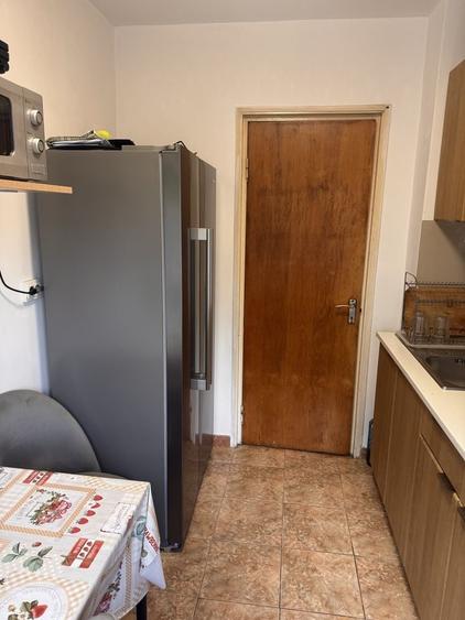 Apartament cu 2 camere semidecomandat în Gorjului