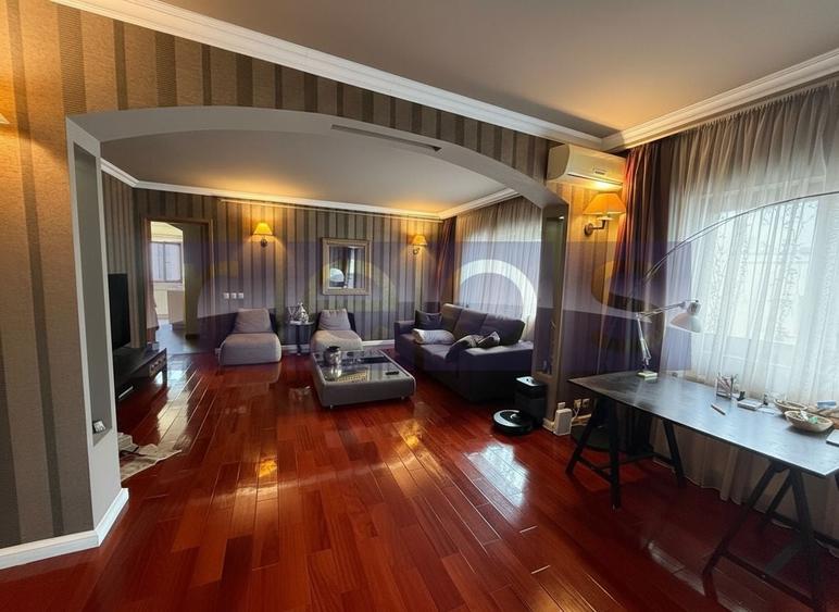 Apartament cu 3 camere semidecomandat în Beller