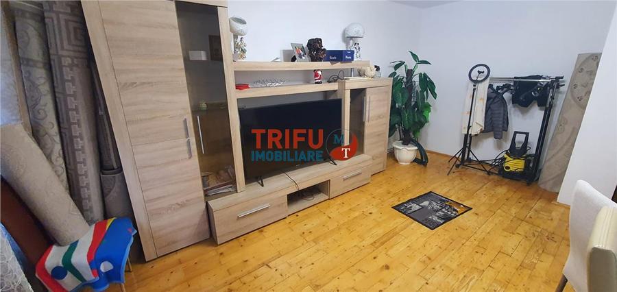 Apartament cu 3 camere decomandat, mobilat în Ampoi 1
