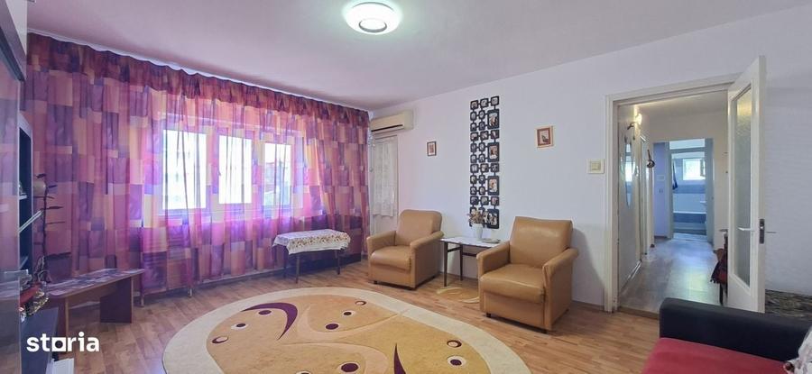 Apartament cu 3 camere în Est