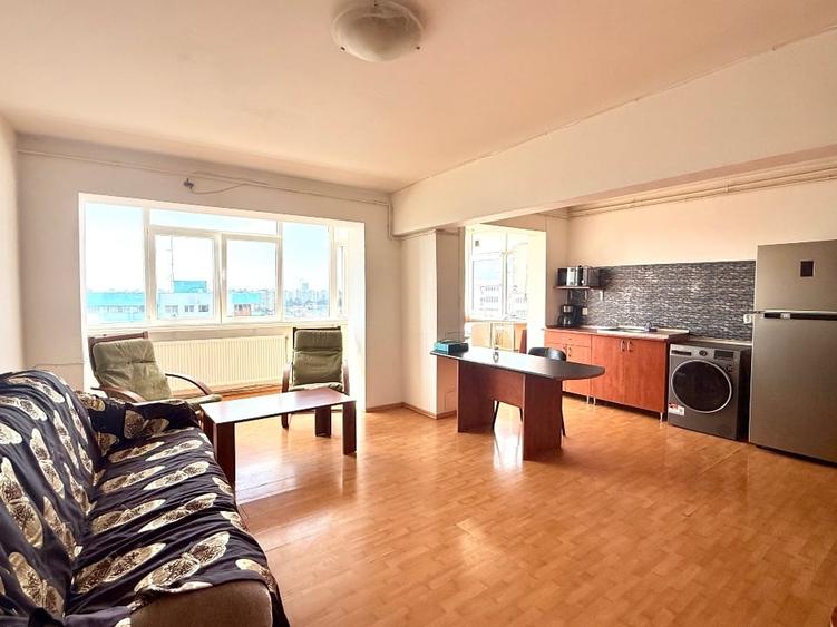 Apartament cu 3 camere decomandat, mobilat în Banu Manta