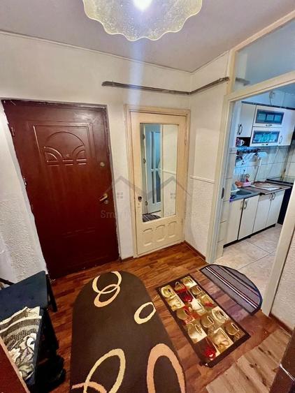 Apartament cu 4 camere decomandat în Nicolina