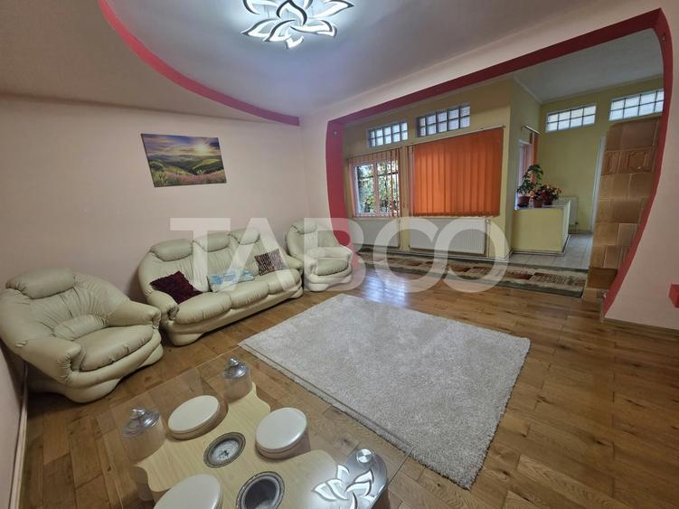 Casă individuală cu 3 camere cu Canalizare în Beclean