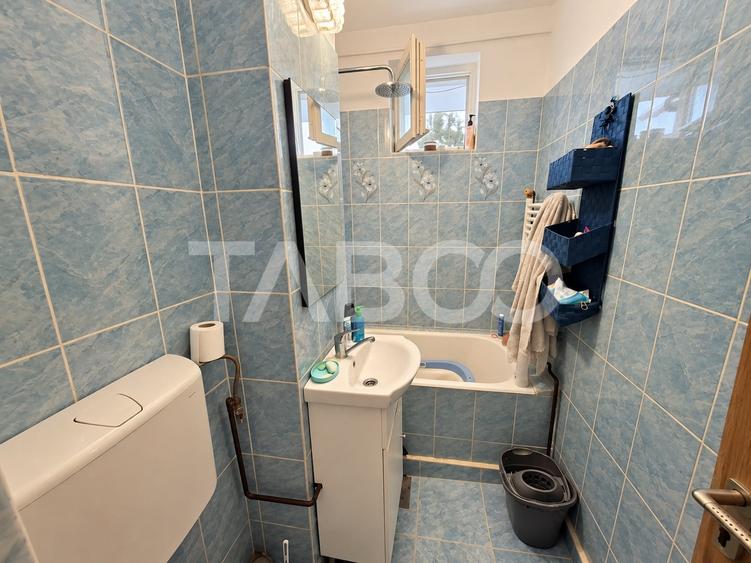 Apartament cu 2 camere nedecomandat, mobilat în Mihai Viteazul