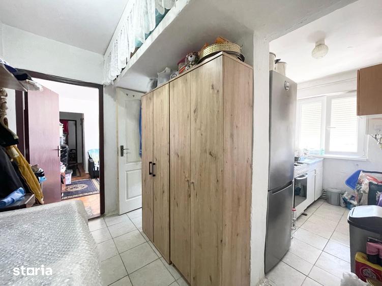 Apartament 4 camere etaj 3 zona Dacia - 1