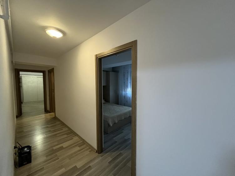 Apartament cu 2 camere decomandat, mobilat în Aurel Vlaicu