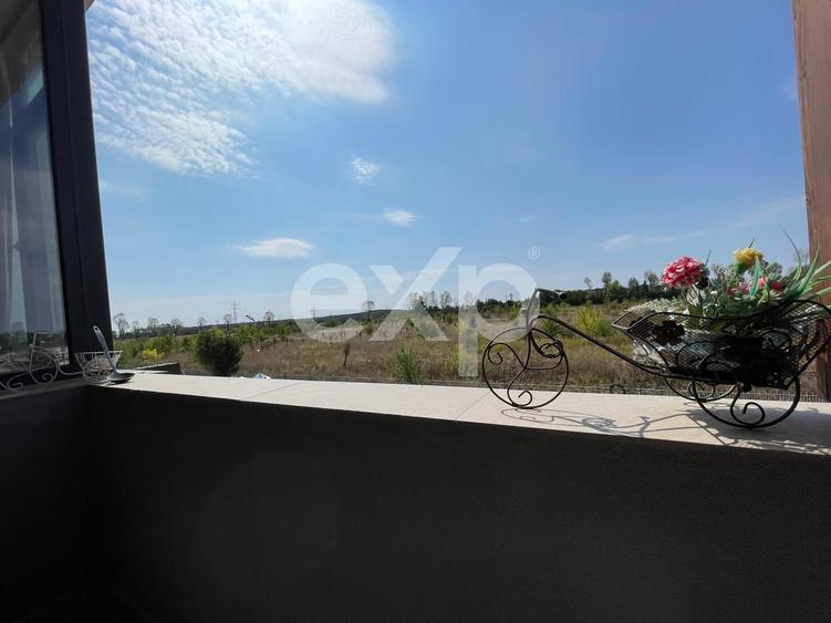 Apartament cu 3 camere semidecomandat, mobilat în Pantelimon