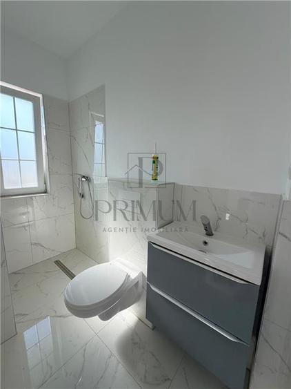 Duplex cu 4 camere cu Canalizare în Moșnița Nouă