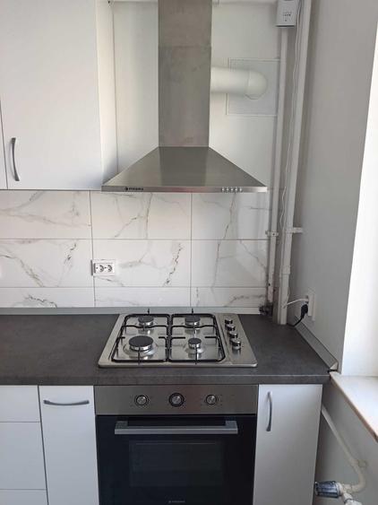 Apartament cu 2 camere semidecomandat în Calea București