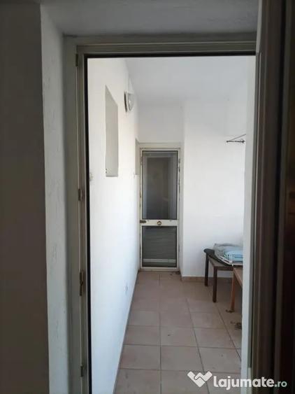 Apartament cu 5 camere decomandat în Unirii