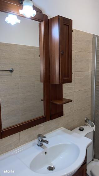 Garsonieră decomandată în Schei