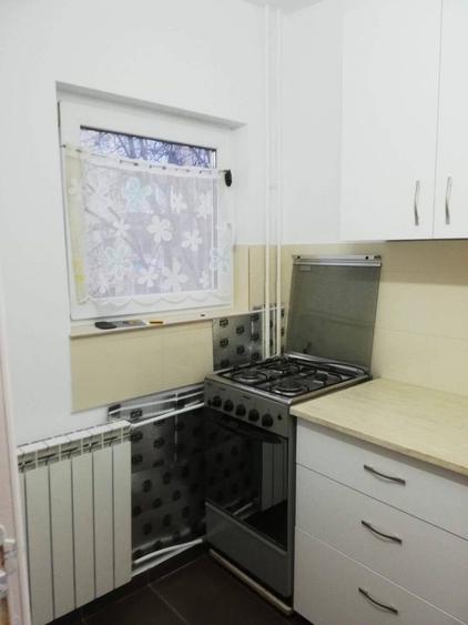 Apartament cu 3 camere în Zorilor