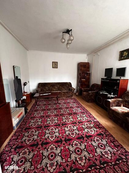 Casă cu 5 camere cu Teren 300 Mp în Ultracentral