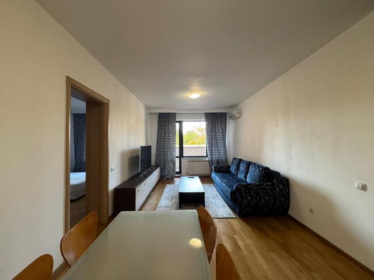 Apartament cu 2 camere semidecomandat, mobilat în Băneasa