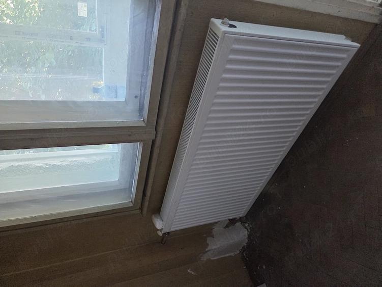 Apartament cu 3 camere semidecomandat în Nord
