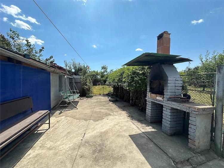 Casă cu 5 camere cu Teren 1500 Mp în Doclin