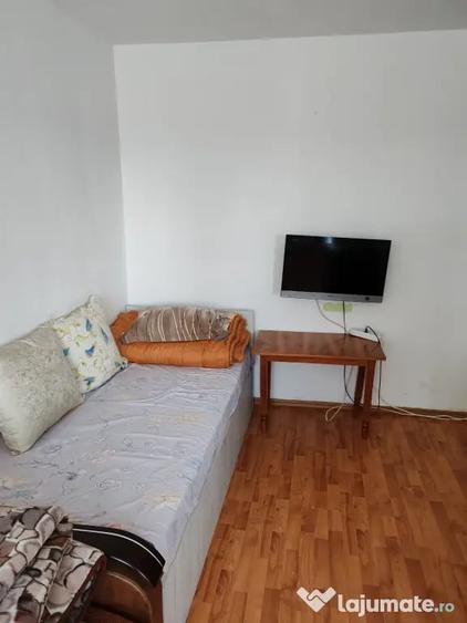 Garsonieră semidecomandată în Sud