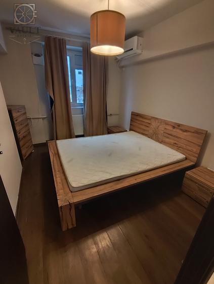 Apartament cu 3 camere decomandat, mobilat în Tineretului