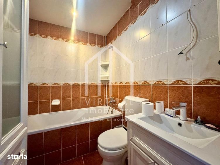 Apartament cu 3 camere decomandat în Sub Arini