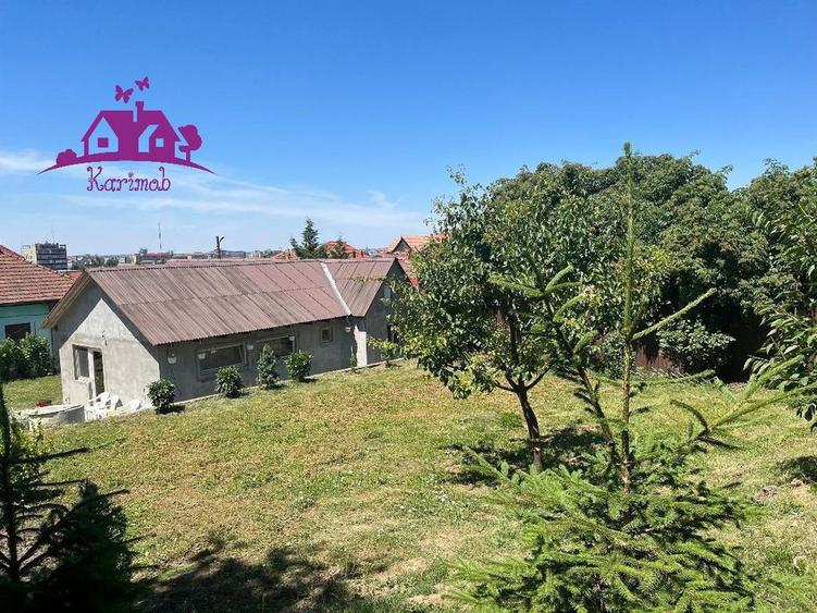 Casă cu 3 camere cu Canalizare în Dealuri Oradea