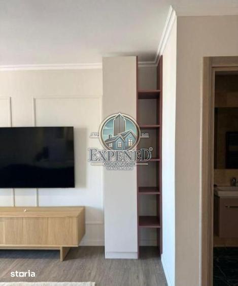 Apartament cu 3 camere decomandat în Victoriei