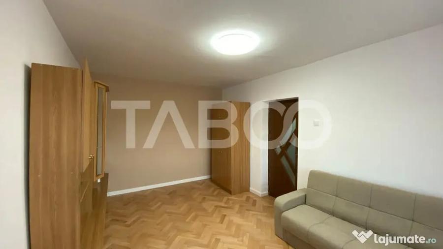 Apartament cu 2 camere decomandat în Valea Aurie