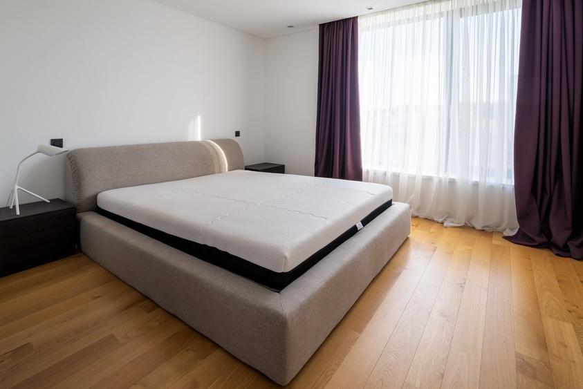 Duplex cu 5 camere cu Piscina în Tunari